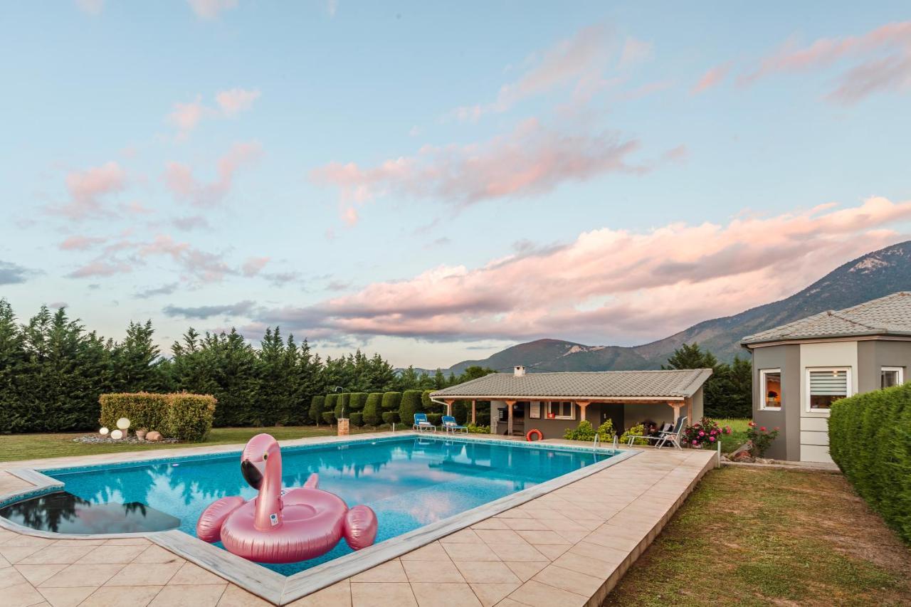 Villa Stymfalia - Luxury Mansion With Private Pool Karteri  Buitenkant foto