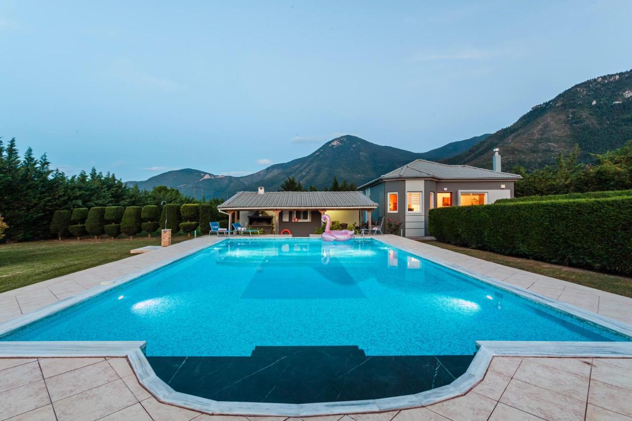 Villa Stymfalia - Luxury Mansion With Private Pool Karteri  Buitenkant foto